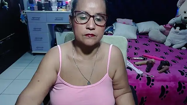 Snapshot of pervert_mommy_ chatting on July 2026 09:24:01 AM pervert mommy online show from July 2026 09:24:01 AM