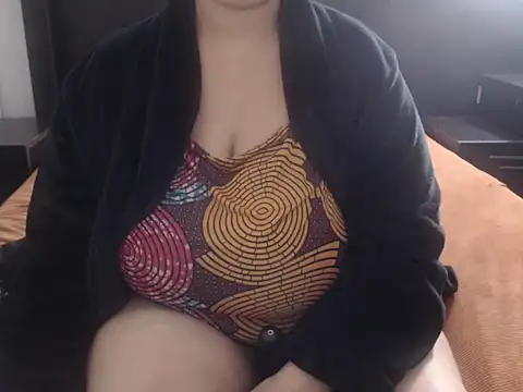 Snapshot of XHotJuicyBootyXX chatting on July 2026 09:05:02 AM XHotJuicyBootyXX online show from July 2026 09:05:02 AM