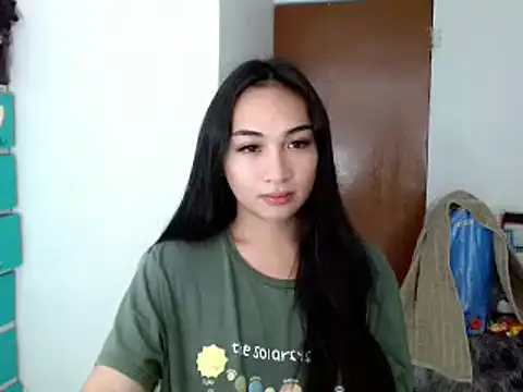 SweetLilly 18 online show from December 2024 08:18:02 PM