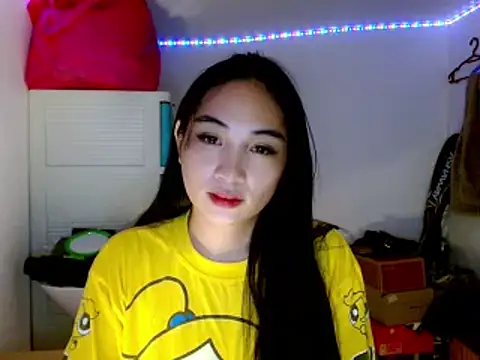 SweetLilly 18 online show from March 2025 02:56:01 PM