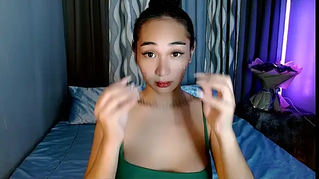 SweetLilly 18 online show from May 2026 02:42:01 AM