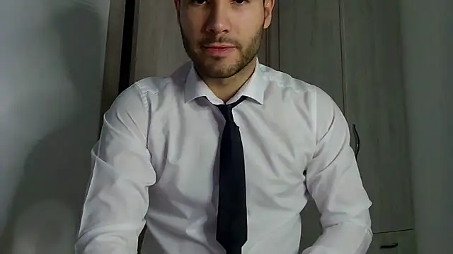 Snapshot of Justynn1 chatting on January 2025 12:06:02 AM Justynn1 online show from January 2025 12:06:02 AM