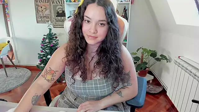 Snapshot of Sweet_sully__ chatting on December 2024 09:21:01 AM Sweet sully   online show from December 2024 09:21:01 AM