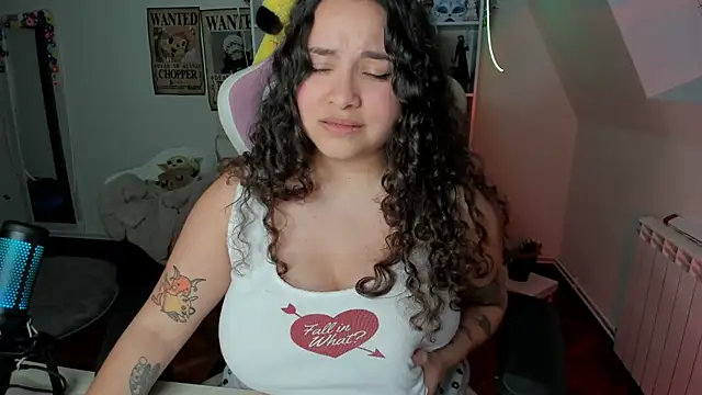 Snapshot of Sweet_sully__ chatting on January 2025 05:24:01 PM Sweet sully   online show from January 2025 05:24:01 PM