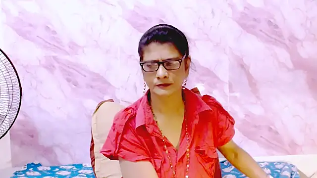 IndianAllure online show from March 2025 05:46:01 AM