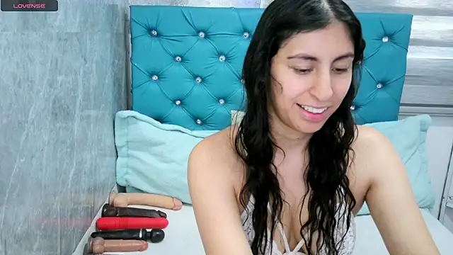 MAARYMOON online show from December 2024 01:33:02 PM