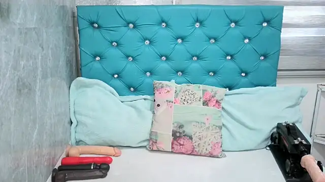 MAARYMOON online show from January 2025 02:15:02 PM