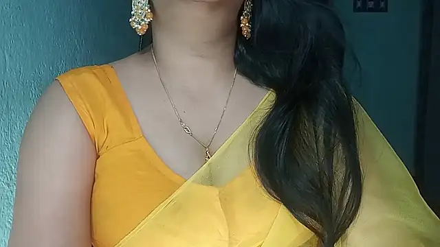 Snapshot of YourModhu chatting on April 2026 05:56:01 PM YourModhu online show from April 2026 05:56:01 PM
