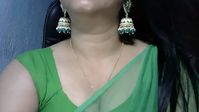 Snapshot of YourModhu chatting on May 2026 05:43:01 PM YourModhu online show from May 2026 05:43:01 PM