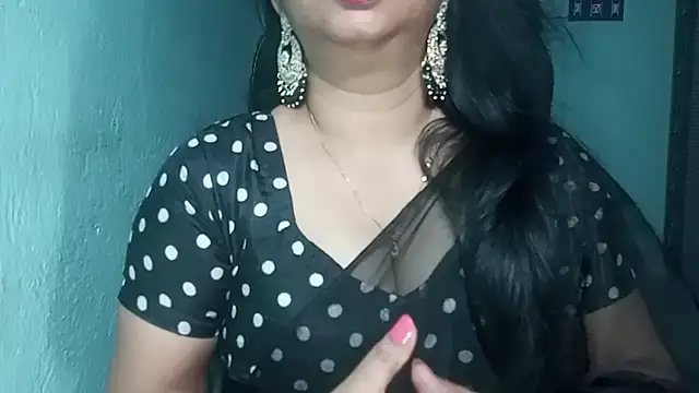 Snapshot of YourModhu chatting on May 2026 05:53:01 PM YourModhu online show from May 2026 05:53:01 PM