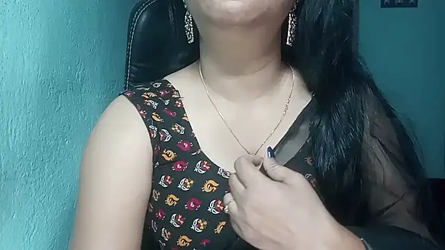 Snapshot of YourModhu chatting on May 2026 06:09:01 PM YourModhu online show from May 2026 06:09:01 PM