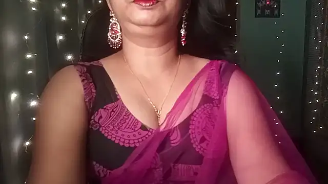 Snapshot of YourModhu chatting on June 2026 06:23:01 PM YourModhu online show from June 2026 06:23:01 PM