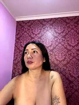 juliana diaz online show from October 2025 11:25:01 AM