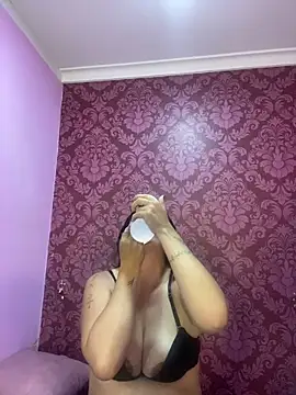 juliana diaz online show from November 2025 11:22:01 AM