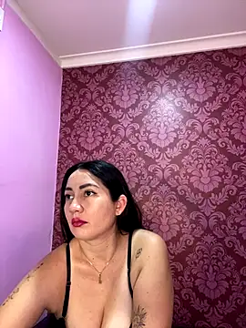 juliana diaz online show from November 2025 11:33:02 AM