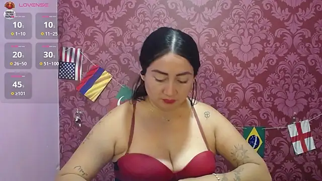 juliana diaz online show from June 2026 01:17:02 PM