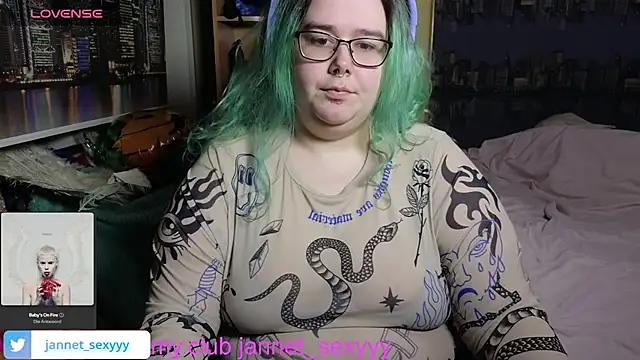 JannetPie online show from November 2025 10:12:01 PM