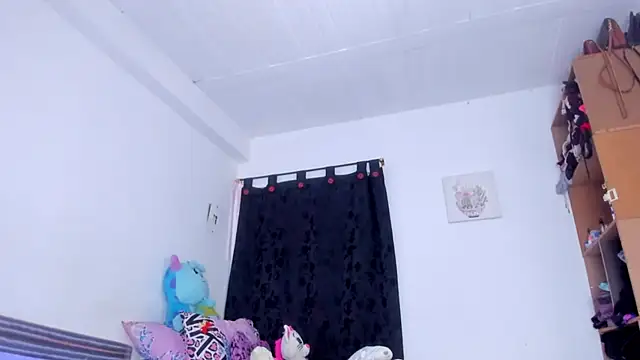 AlondraDiossa03 online show from October 2025 07:34:02 PM