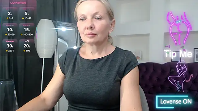 Abby Moore  online show from July 2026 12:12:01 PM