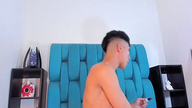 Snapshot of AlanNaughty chatting on January 2025 06:34:02 AM AlanNaughty online show from January 2025 06:34:02 AM