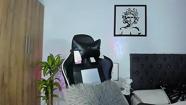 AlanNaughty online show from November 2025 01:38:01 AM