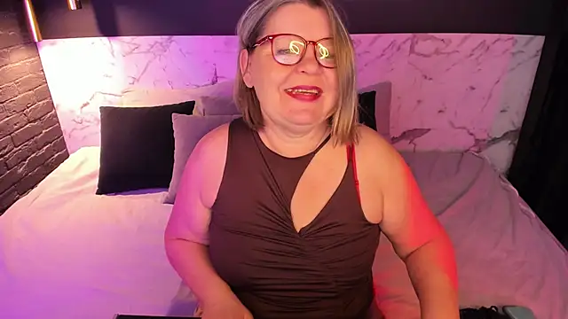 Shannonshine online show from November 2025 05:29:02 AM