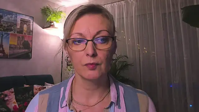 vanessa chat online show from January 2025 05:51:02 PM