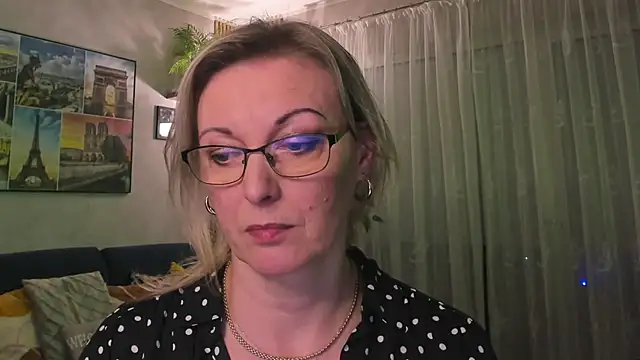 vanessa chat online show from March 2025 05:50:01 PM