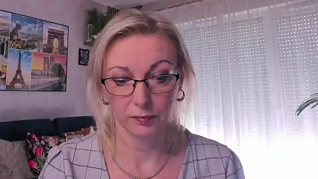 vanessa chat online show from March 2025 07:53:02 AM