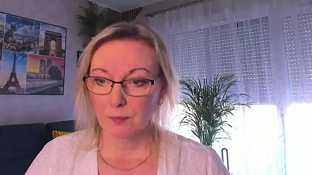 vanessa chat online show from March 2026 02:20:01 PM