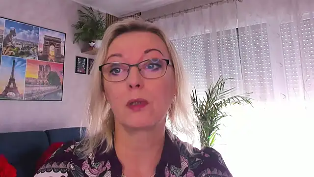 vanessa chat online show from July 2026 01:19:01 PM