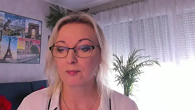 vanessa chat online show from July 2026 01:15:02 PM
