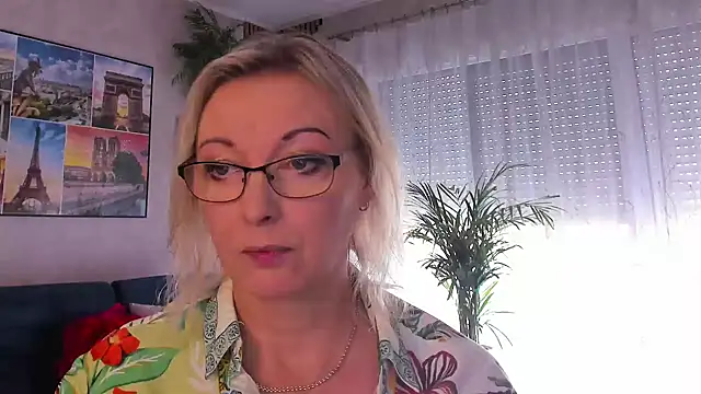 vanessa chat online show from July 2026 12:55:01 PM