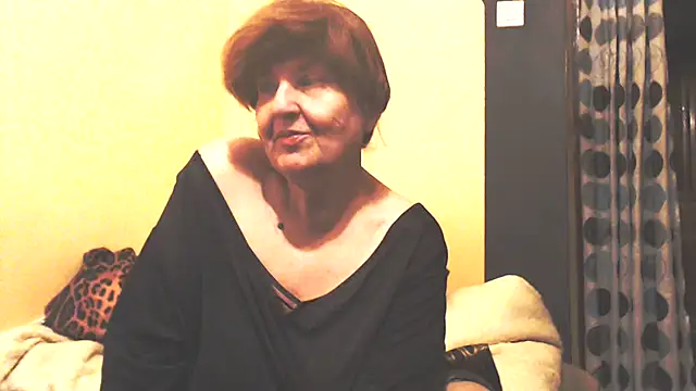 Snapshot of MioritaHard chatting on April 2026 07:05:02 PM MioritaHard online show from April 2026 07:05:02 PM