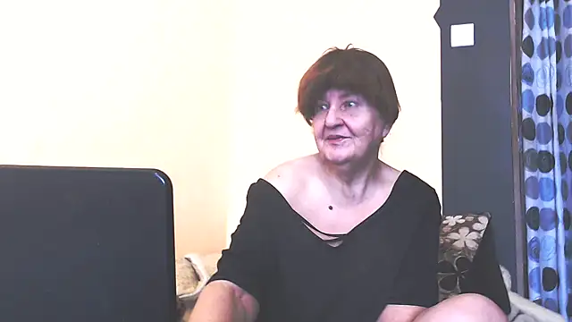 Snapshot of MioritaHard chatting on April 2026 08:20:01 AM MioritaHard online show from April 2026 08:20:01 AM