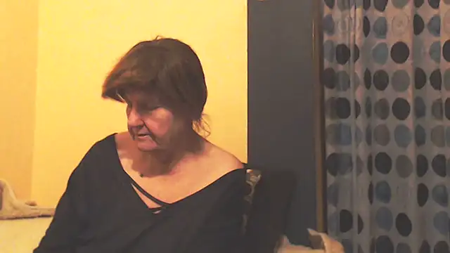 Snapshot of MioritaHard chatting on April 2026 08:43:02 PM MioritaHard online show from April 2026 08:43:02 PM