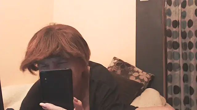 Snapshot of MioritaHard chatting on May 2026 09:12:02 PM MioritaHard online show from May 2026 09:12:02 PM