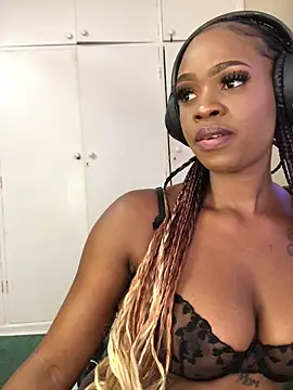 LuciousLips96 online show from October 2025 08:46:01 AM