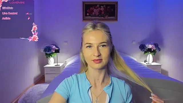 Snapshot of AnnaCarrera chatting on May 2026 08:28:02 PM AnnaCarrera online show from May 2026 08:28:02 PM