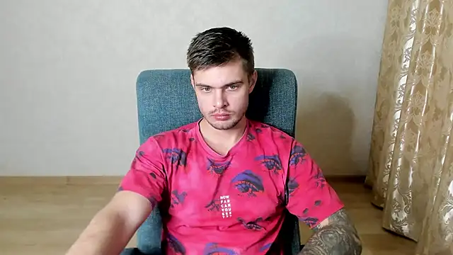 maks wolfis online show from February 2026 09:52:02 PM