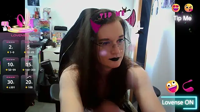 HotysimeHot1 online show from November 2025 10:04:02 AM