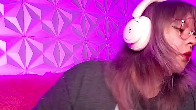 Satyn doll online show from October 2025 11:52:02 PM