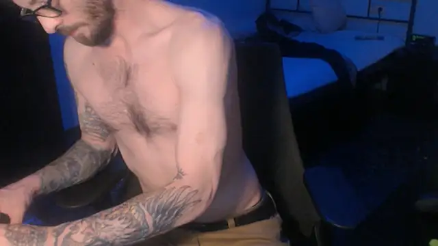 SexxxyLouis online show from March 2025 07:10:02 PM