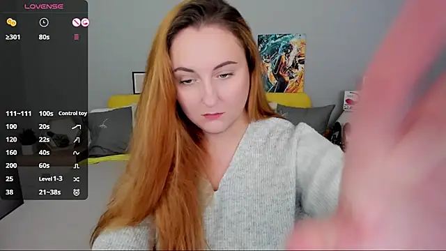 BabeLessi online show from October 2025 05:31:01 PM