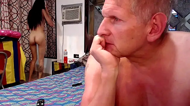 carlosbangsstar online show from November 2025 01:40:02 AM