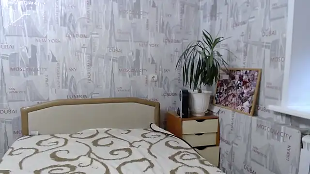 GinaQSoul online show from November 2025 10:04:02 AM