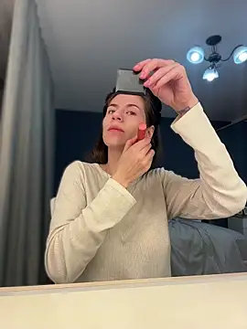 AlyonaX online show from March 2026 06:30:02 PM