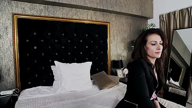 LisaCroft online show from February 2025 01:58:01 PM