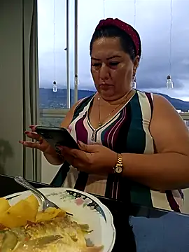 Brenda Berck  online show from November 2025 10:26:01 PM