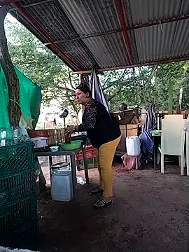 Brenda Berck  online show from March 2026 12:29:01 PM